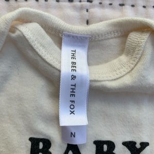 Bee and the fox One Pieces - Baby bird onesie size: newborn Bee and the fox One Pieces - Baby bird onesie size: newborn